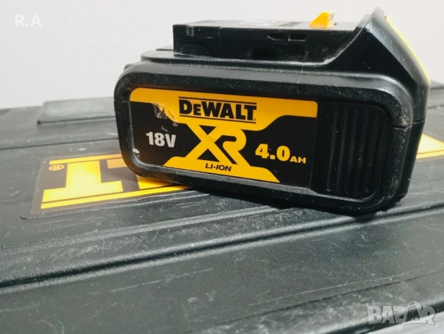 Dewalt батерия 4 Ah