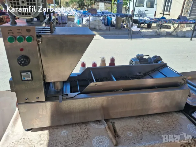 Професионална автоматична машина за понички, снимка 2 - Друго търговско оборудване - 55989516