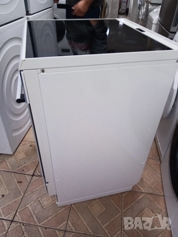 Свободно стояща печка с керамичен плот Сименс Siemens с две години гаранция!, снимка 4 - Печки, фурни - 52770281