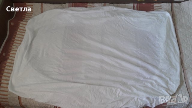 Нов долен чаршаф с ластик с размери - 140-140 см, снимка 1 - Спално бельо и завивки - 37823557