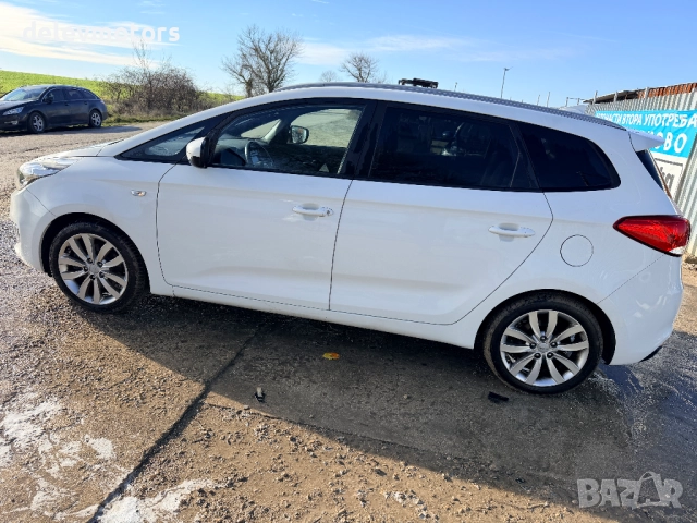 Kia Carens 4 1.7 CRDI, двигател D4FD, 141 кс., D32U ск. кутия автоматик, 2016г., 7 местен, 131 000 k, снимка 5 - Автомобили и джипове - 52760649
