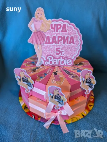 Картонена торта Барби, снимка 1