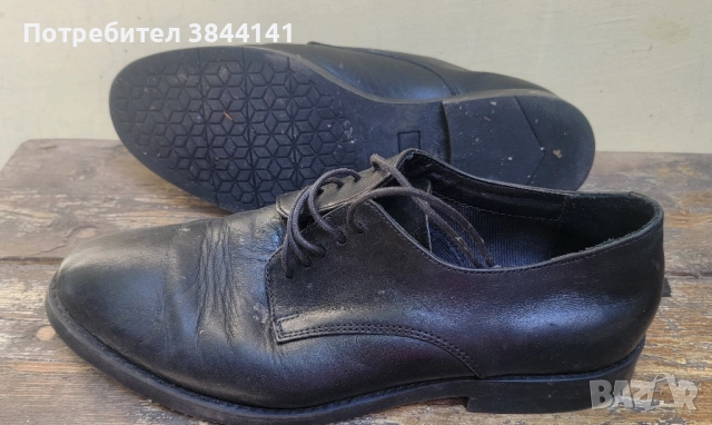 Изчистени кожени обувки 40 ном.
