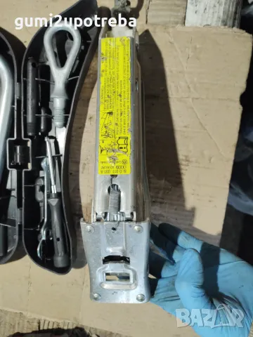 Авто Крик Авариен Крик Органайзер Audi A4 B6, снимка 3 - Аксесоари и консумативи - 47946364