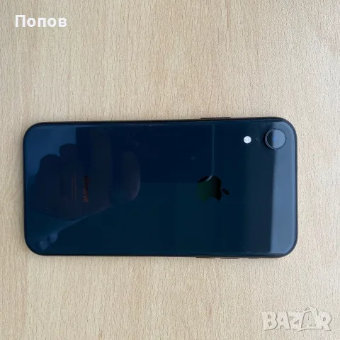 Продавам iPhone XR 64GB (черен).