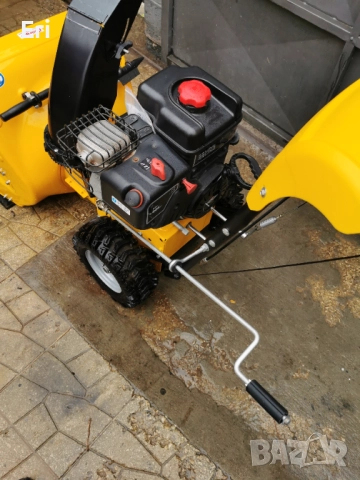 Роторен снегорин Stiga Snow Fox, снимка 10 - Градинска техника - 52379350