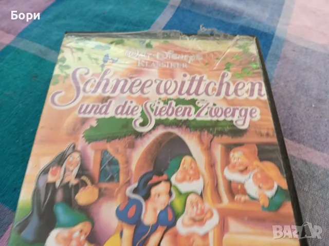 Schneewittchen und die sieben Zwerge ... Walt Disney VHS, снимка 2 - Анимации - 48747182