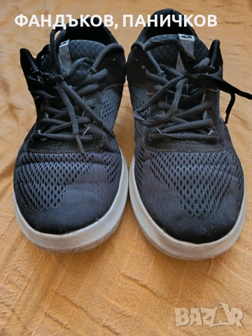 Продавам много запазени оригинални маратонки Lotto, номер 43