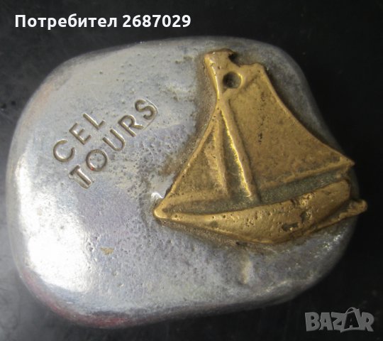 преспапие лодка, яхта метал, еднорог, Пушкин, Кенеди, Джони Уокър пистолет, преспапиета