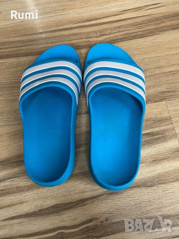Оригинални светло сини чехли Adidas ! 35 н, снимка 5 - Детски сандали и чехли - 42390318
