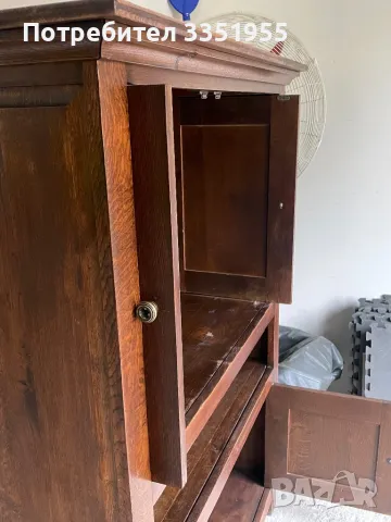 Старинен Бюфет-Шкаф от Орех, снимка 4 - Антикварни и старинни предмети - 49866867