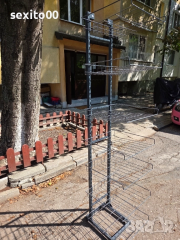 Стелажи с телени кошници