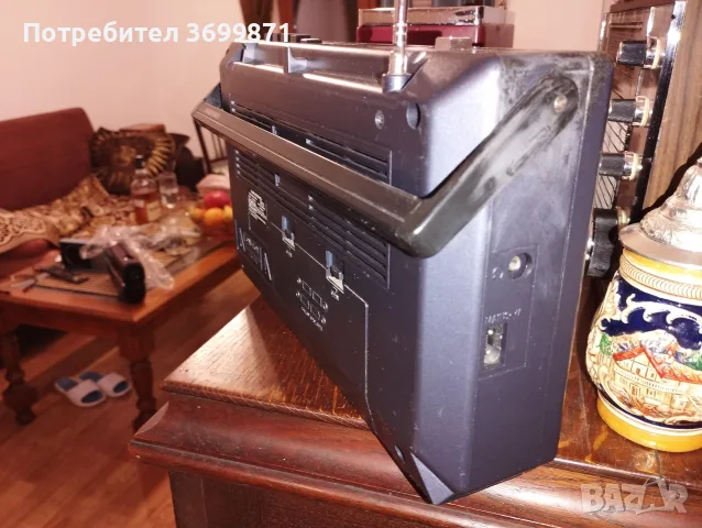 Радиотранзистор Грундиг., снимка 5 - Радиокасетофони, транзистори - 56260450
