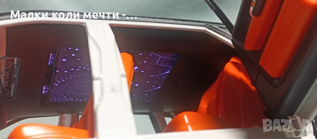 Метална кола Rolls Royce Phantom,1:18 мащаб, чисто нова , снимка 6 - Колекции - 53296536