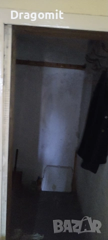 Къща с двор и плевня в кв. на гр. Трявна , снимка 17 - Къщи - 53975812