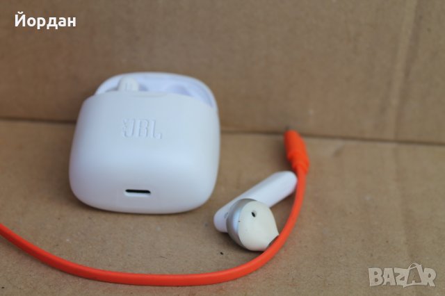 Слушалки с кабел JBL , снимка 6 - Слушалки, hands-free - 37358346
