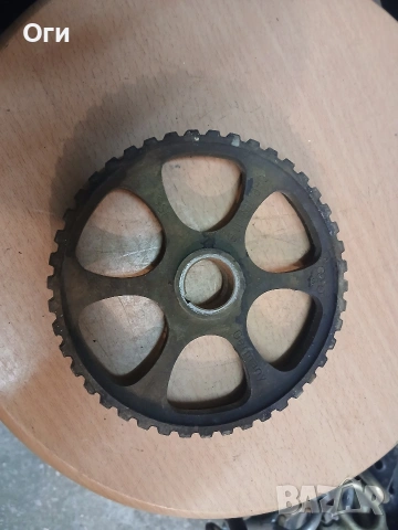 Зъбно колело за разпределителен вал от Ауди и Фолксваген  049 109 111 B  /  049109111B