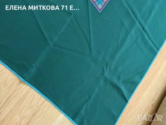 Голям шал от естествена коприна-размери 130 х 130 см, снимка 8 - Шалове - 56121838