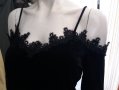 Блуза от черно кадифе с отворени рамене и дантела , снимка 3