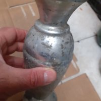 Стара алуминиева ваза, снимка 2 - Декорация за дома - 35651405