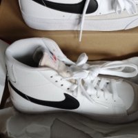 Nike , снимка 3 - Детски маратонки - 35532952