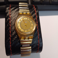 Дамски часовник Swatch , снимка 3 - Дамски - 44926570