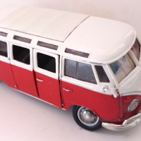 Volkswagen Van Samba Maisto Special Edition 1:25, снимка 6 - Колекции - 42901373