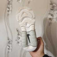 оригинални маратонки  Nike Air Max 200  номер 40,5, снимка 12 - Маратонки - 42878913