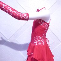 Детска рокля за спортни танци в червен цвят с дантела и гол гръб, снимка 3 - Детски рокли и поли - 42804872