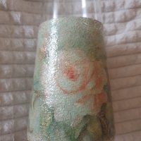  Стъклена ваза винтидж стил, ръчно декорирана с декупаж, снимка 1 - Вази - 44679516
