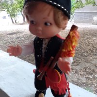Стара гумена кукла в носия с гайда , снимка 4 - Антикварни и старинни предмети - 33863613
