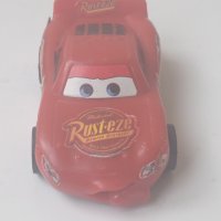 Disney Pixar играчка - Количка Маккуин, снимка 2 - Коли, камиони, мотори, писти - 42337907