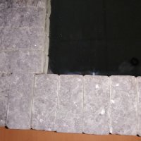 ОГЛЕДАЛО със залепени ръчно дялани парченца от сив мрамор, снимка 3 - Декорация за дома - 38468823