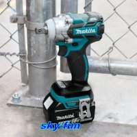 АКУМ. ГАЙКОВЕРТ ,,Makita'' DTW285 18V, снимка 3 - Други инструменти - 31658265