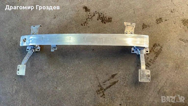 Оригинална основа за предна броня  Citroën C3 III  / Ситроен Ц3  (2016-2024), снимка 1