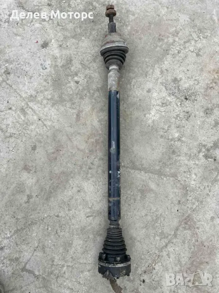 Предна дясна полуоска от Шкода Октавия хечбек 1.9 ТДИ, 105 кс., 5 ск., код двигател BJB, 2007 г., снимка 1