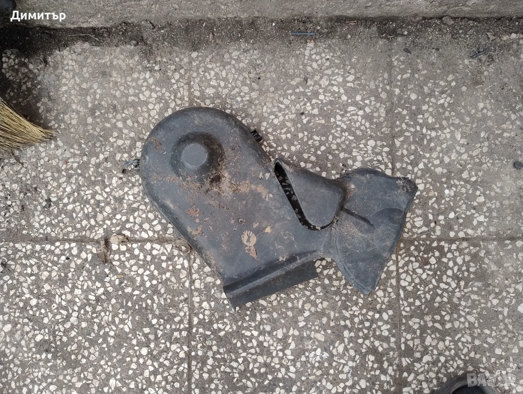 Капак Ангренаж Горен Десен Външен За Ауди А6 2.5ТДИ 150кс 1999г / Audi A6 2.5TDI 150hp 1999y, снимка 1