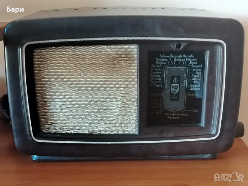 Старо малко бакелитено радио Philips 203U 37 Belgium(Белгия), снимка 1