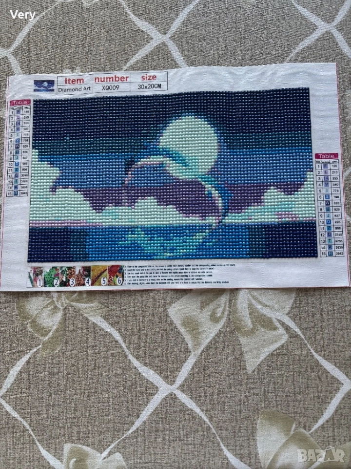 Диамантен гоблен,ръчно налепен с кръгли камъчета,Делфини!Р.р 30Х20см. , цена:35,20лв или 18€, снимка 1