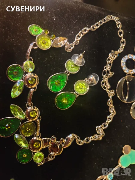 Колие с обеци, снимка 1