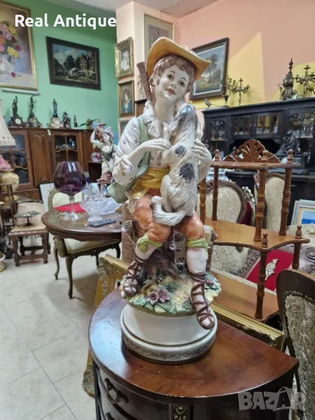 Огромна антикварна италианска порцеланова фигура статуетка Capodimonte , снимка 1