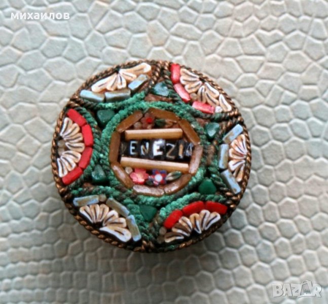 Брошка-стъклена мозайка, снимка 1