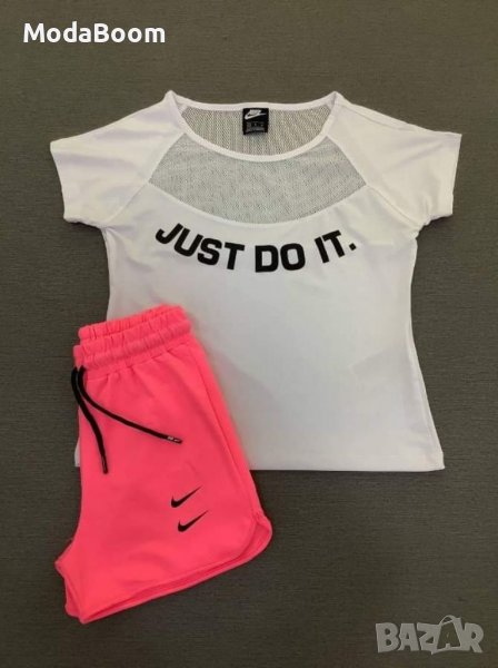 Дамски комплекти Nike, снимка 1