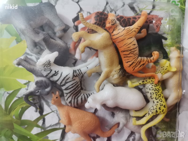 12 бр малки зоо диви джунгла сафари животни пластмасови фигурки играчки за игра и украса торта, снимка 1