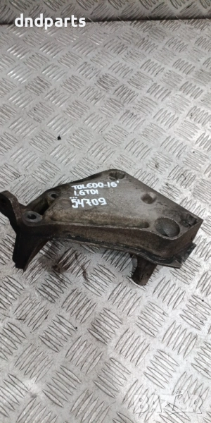 Алуминиева конзола Seat Toledo 1.6TDI 2016г. 04L199207A	, снимка 1