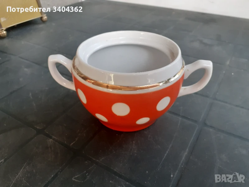 Купичка - руски порцелан с позлата, снимка 1