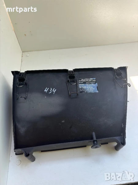 Кутия въздушен филтър за Mercedes C-class W203, снимка 1