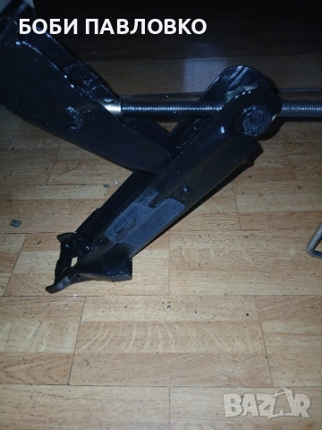 Оргинален крик волво оем, снимка 17 - Аксесоари и консумативи - 51975985