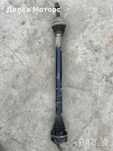 Предна дясна полуоска от Шкода Октавия хечбек 1.9 ТДИ, 105 кс., 5 ск., код двигател BJB, 2007 г.