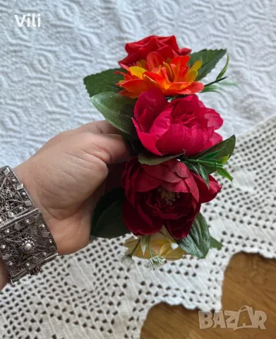 Венчета с цветя за коса допълнение към носия, снимка 10 - Аксесоари за коса - 27947309